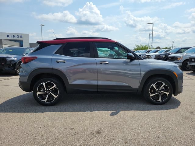Used 2021 Chevrolet TrailBlazer RS w/ Sun and Liftgate Package AWD/4WD image 6