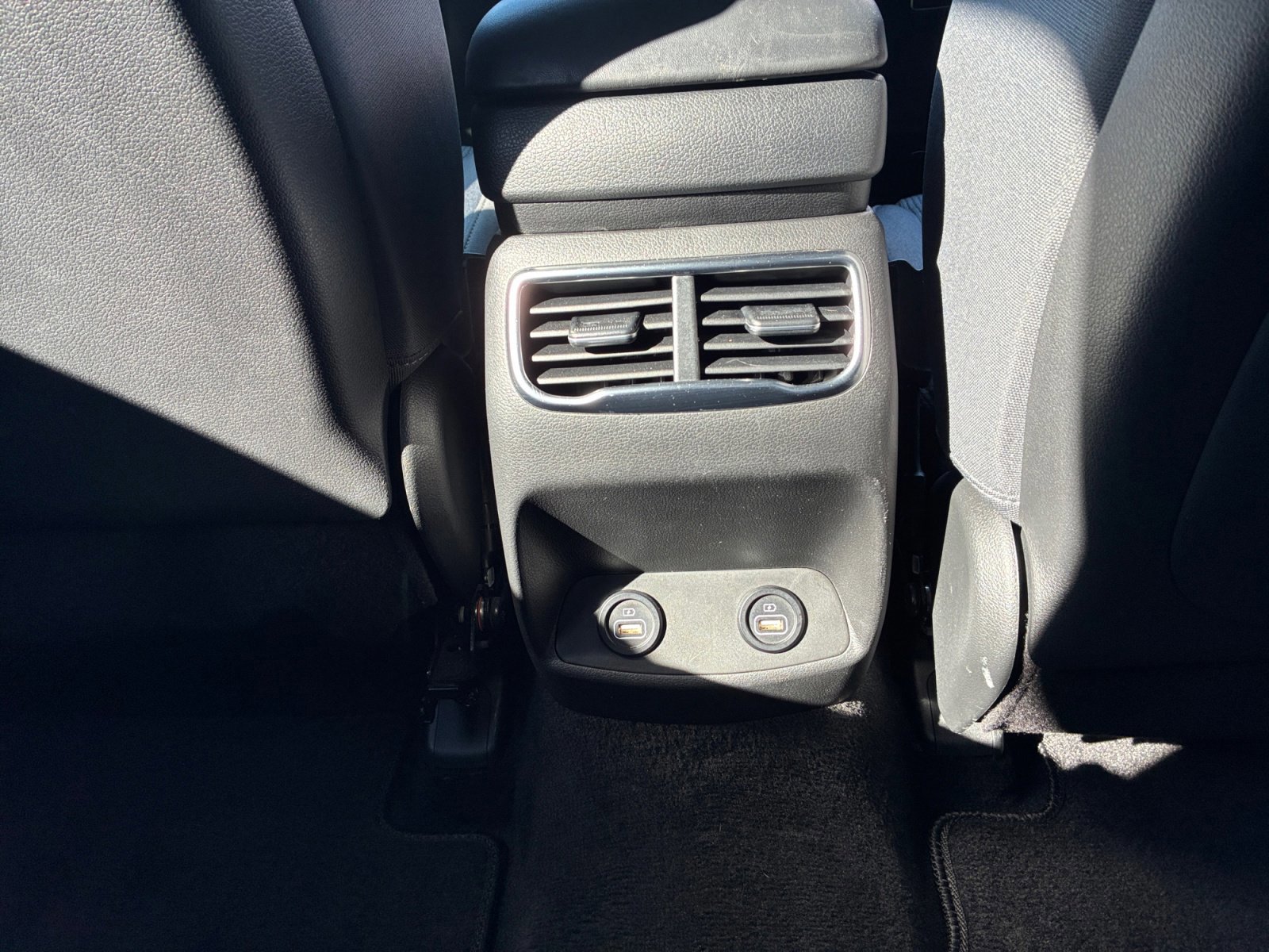 Used 2022 Hyundai Santa Fe SEL image 31