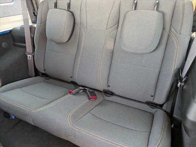 Used 2025 Jeep Wrangler Sport AWD/4WD image 18