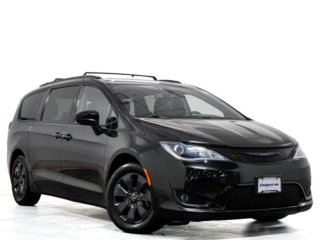Used 2020 Chrysler Pacifica Touring-L w/ S Appearance Package