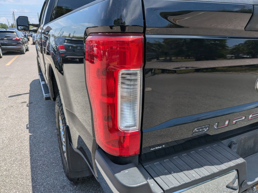 Certified 2018 Ford F250 Lariat w/ Lariat Ultimate Package AWD/4WD image 13