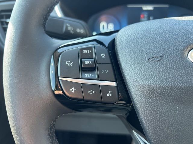 Certified 2023 Ford Escape Platinum w/ Premium Technology Package image 12