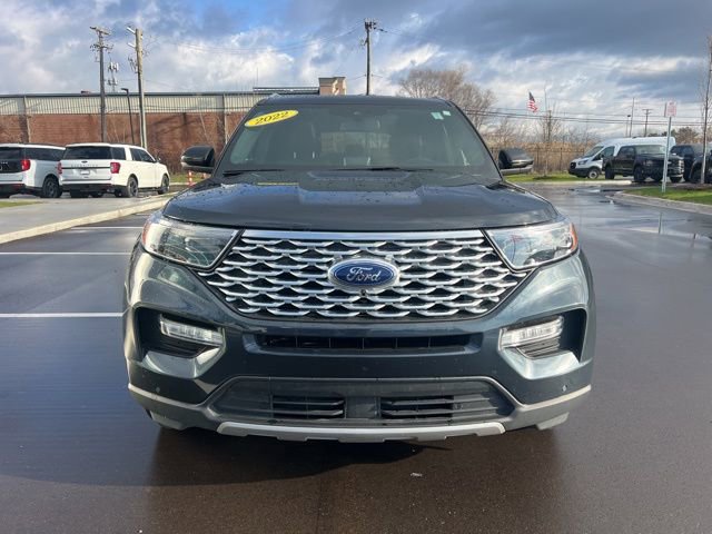 Certified 2022 Ford Explorer Platinum w/ Equipment Group 601A AWD/4WD image 2