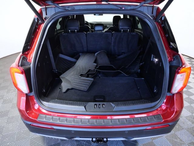 Certified 2020 Ford Explorer XLT w/ Equipment Group 202A AWD/4WD image 9