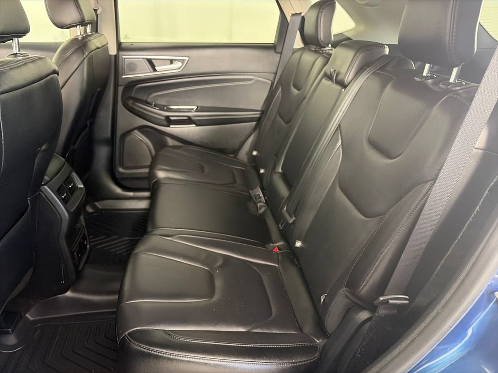 Certified 2020 Ford Edge Titanium AWD/4WD image 13