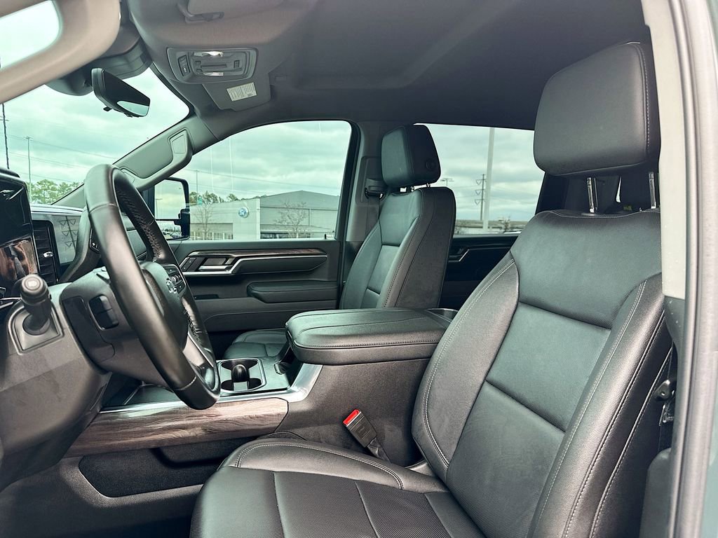 Used 2025 Chevrolet Silverado 2500 LTZ w/ Trail Boss Package image 9