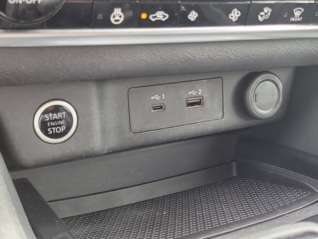 Used 2021 Nissan Rogue SV w/ Premium Package FWD image 27
