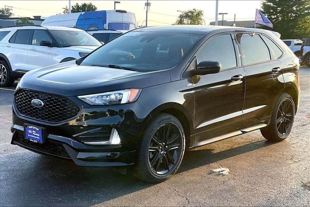 Certified 2021 Ford Edge ST-Line w/ Class II Trailer Tow Package AWD/4WD image 11