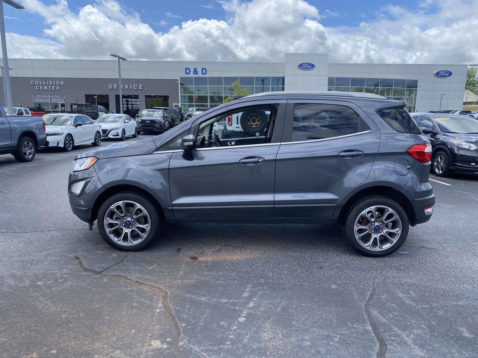 Certified 2021 Ford EcoSport Titanium AWD/4WD image 4