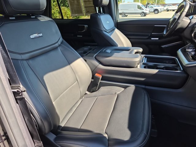 Certified 2025 Ford Expedition Max Platinum w/ Stealth Performance Package AWD/4WD image 37