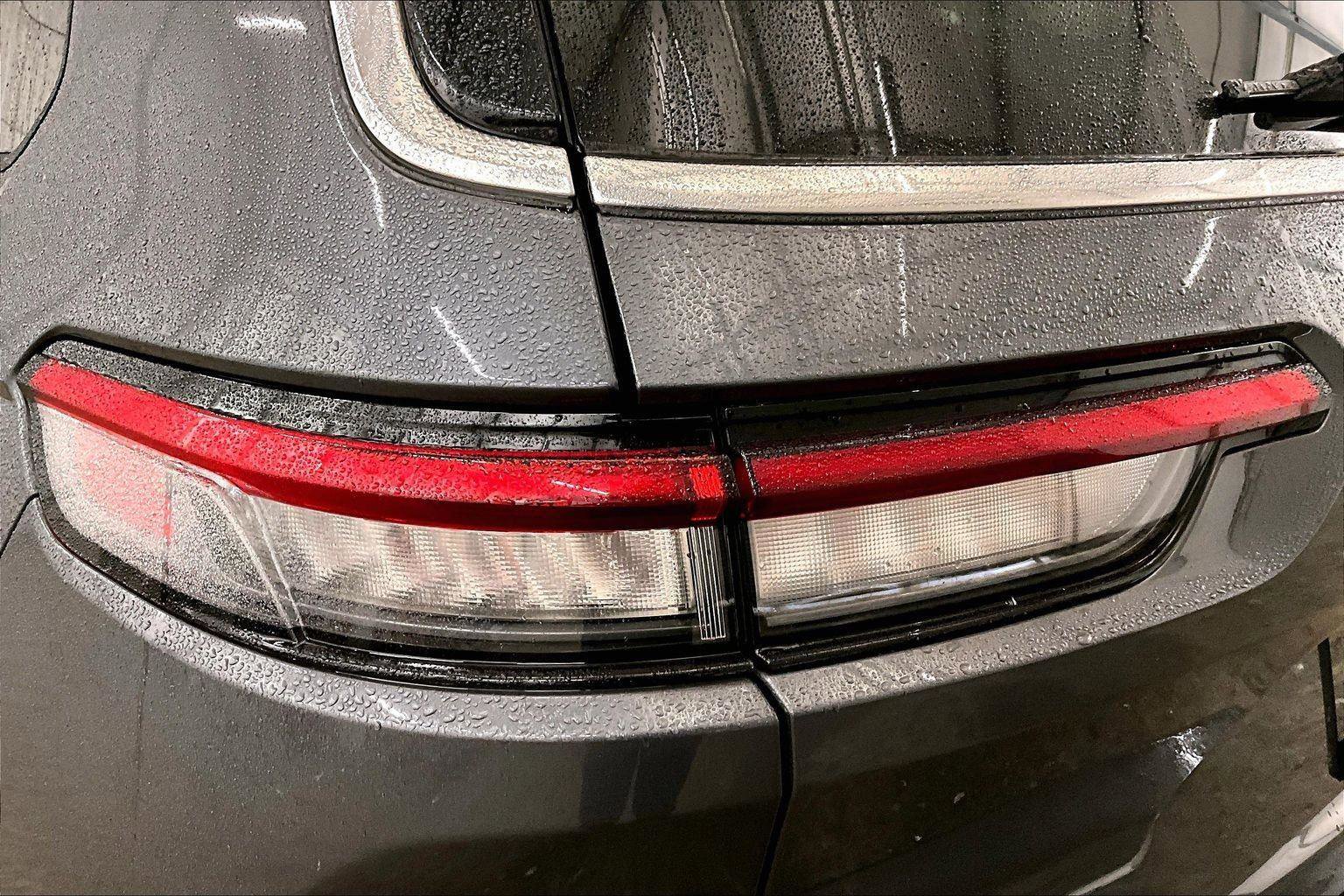 Used 2021 Jeep Grand Cherokee L Laredo w/ Luxury Tech Group I image 29