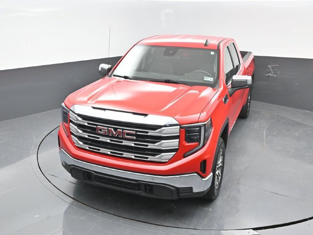 Used 2023 GMC Sierra 1500 SLE AWD/4WD image 16