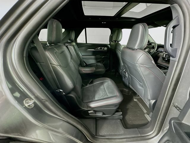 Certified 2025 Ford Explorer ST AWD/4WD image 35