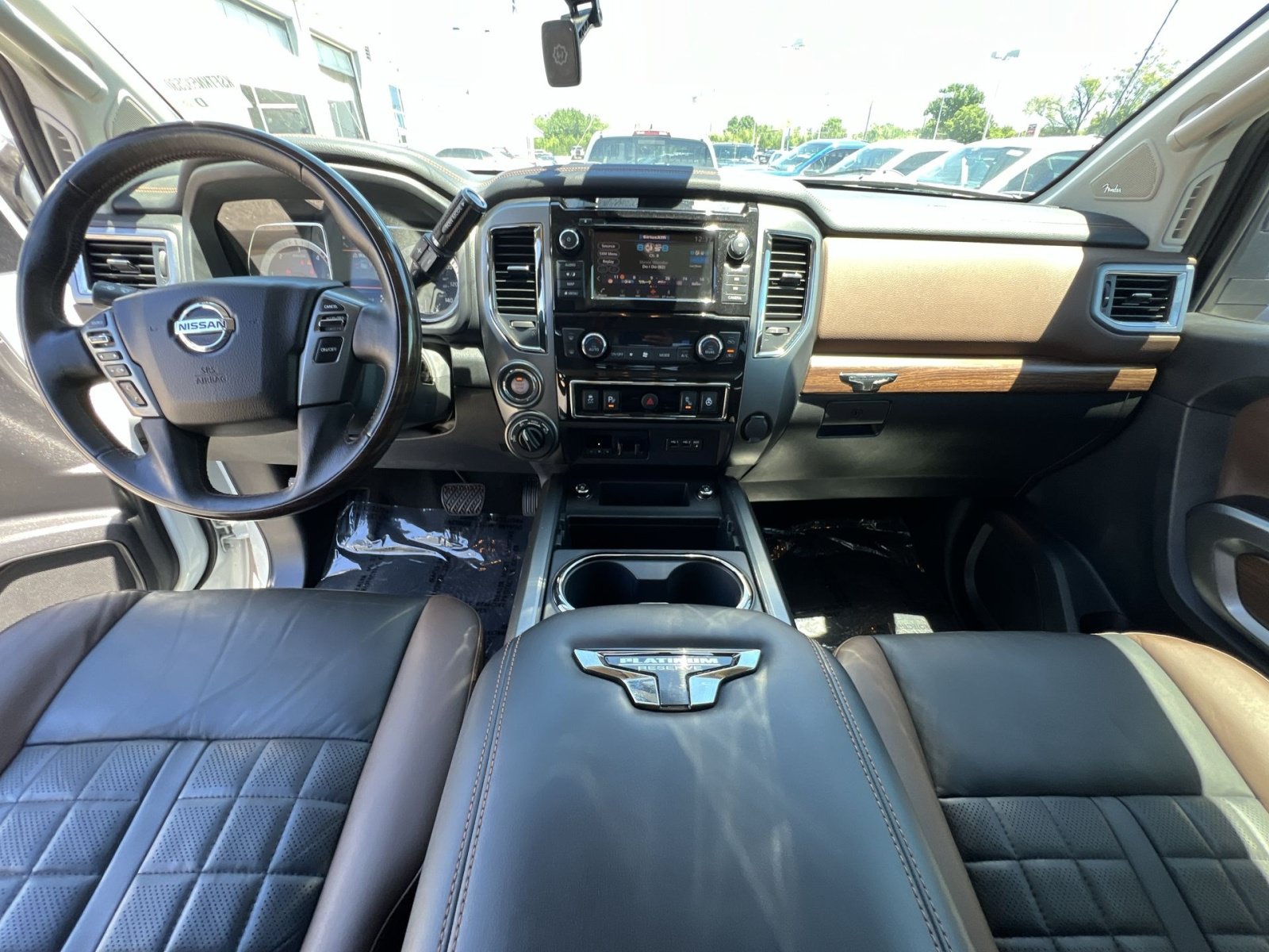 Used 2019 Nissan Titan Platinum Reserve w/ Platinum Utility Package AWD/4WD image 30