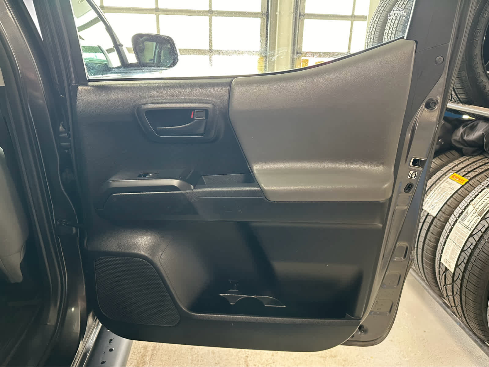 Used 2017 Toyota Tacoma SR w/ Tow Package image 29