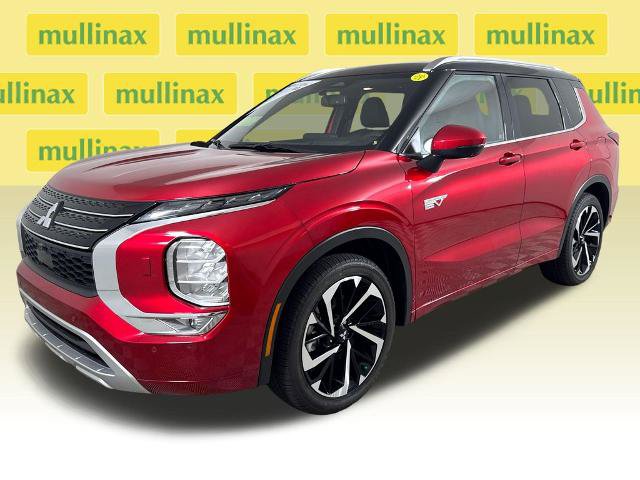 Used 2025 Mitsubishi Outlander 4WD Plug-In Hybrid image 14