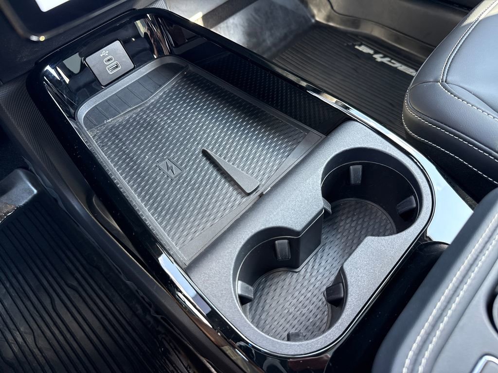 Certified 2025 Ford Mustang Mach-E GT image 24