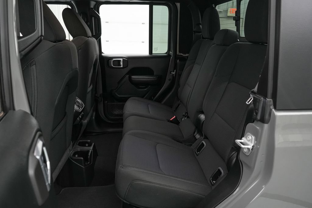 Used 2021 Jeep Gladiator Sport AWD/4WD image 20