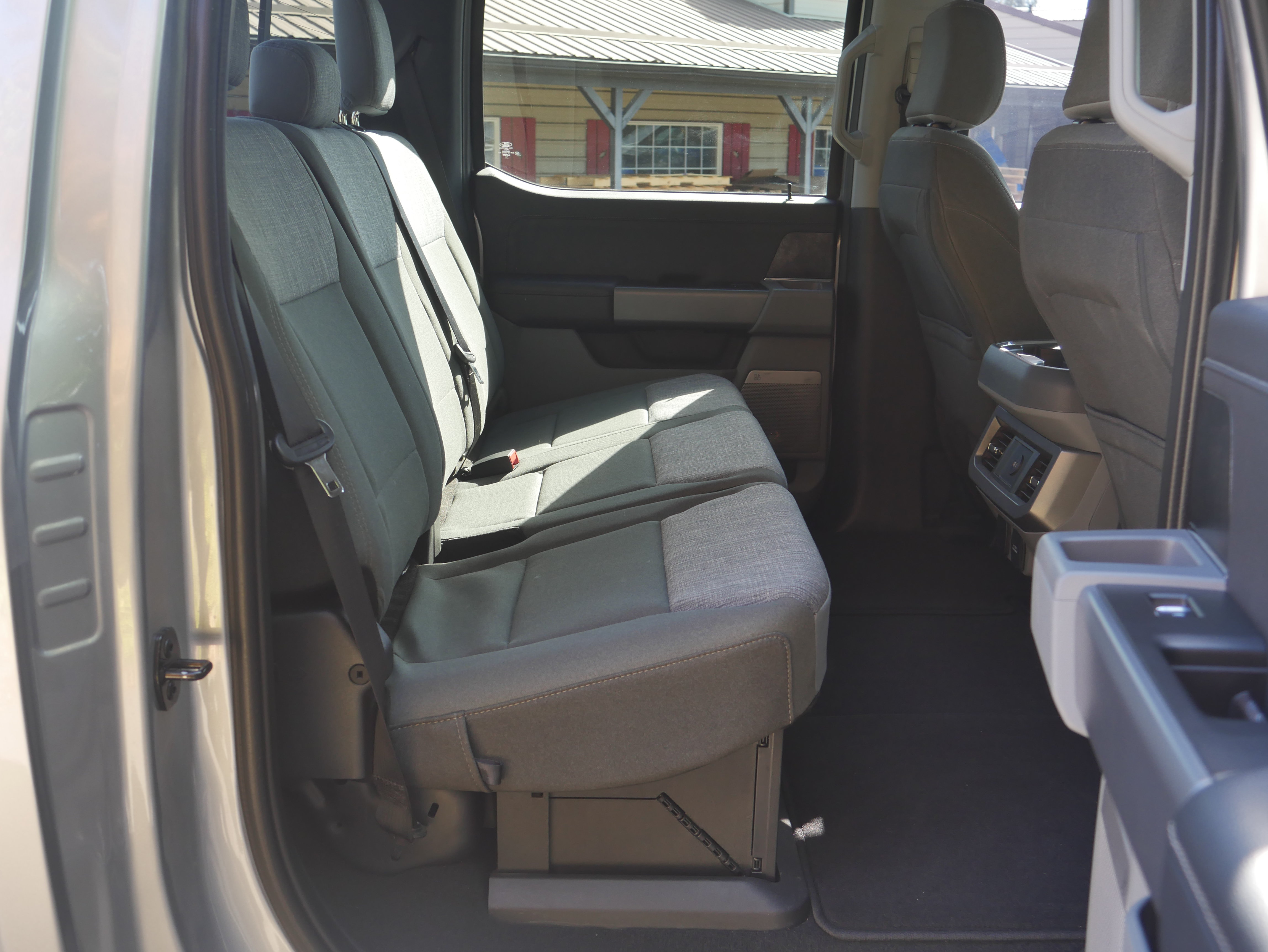 Certified 2023 Ford F250 XLT w/ XLT Premium Package AWD/4WD image 30