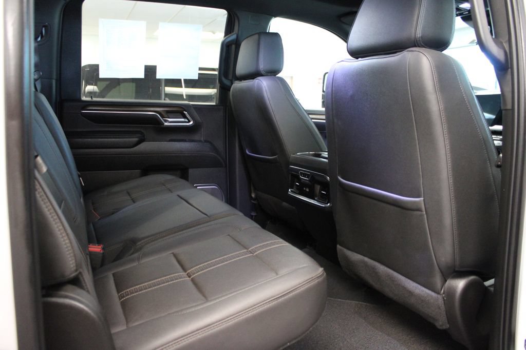 Used 2024 Chevrolet Silverado 3500 High Country w/ High Country Premium Package AWD/4WD image 39