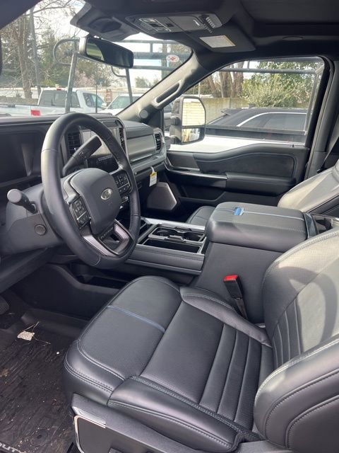 Certified 2025 Ford F350 Platinum image 7