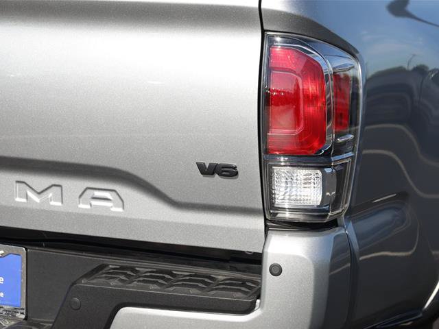Used 2023 Toyota Tacoma Limited AWD/4WD image 11