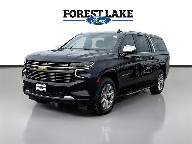Used 2023 Chevrolet Suburban Premier image 3