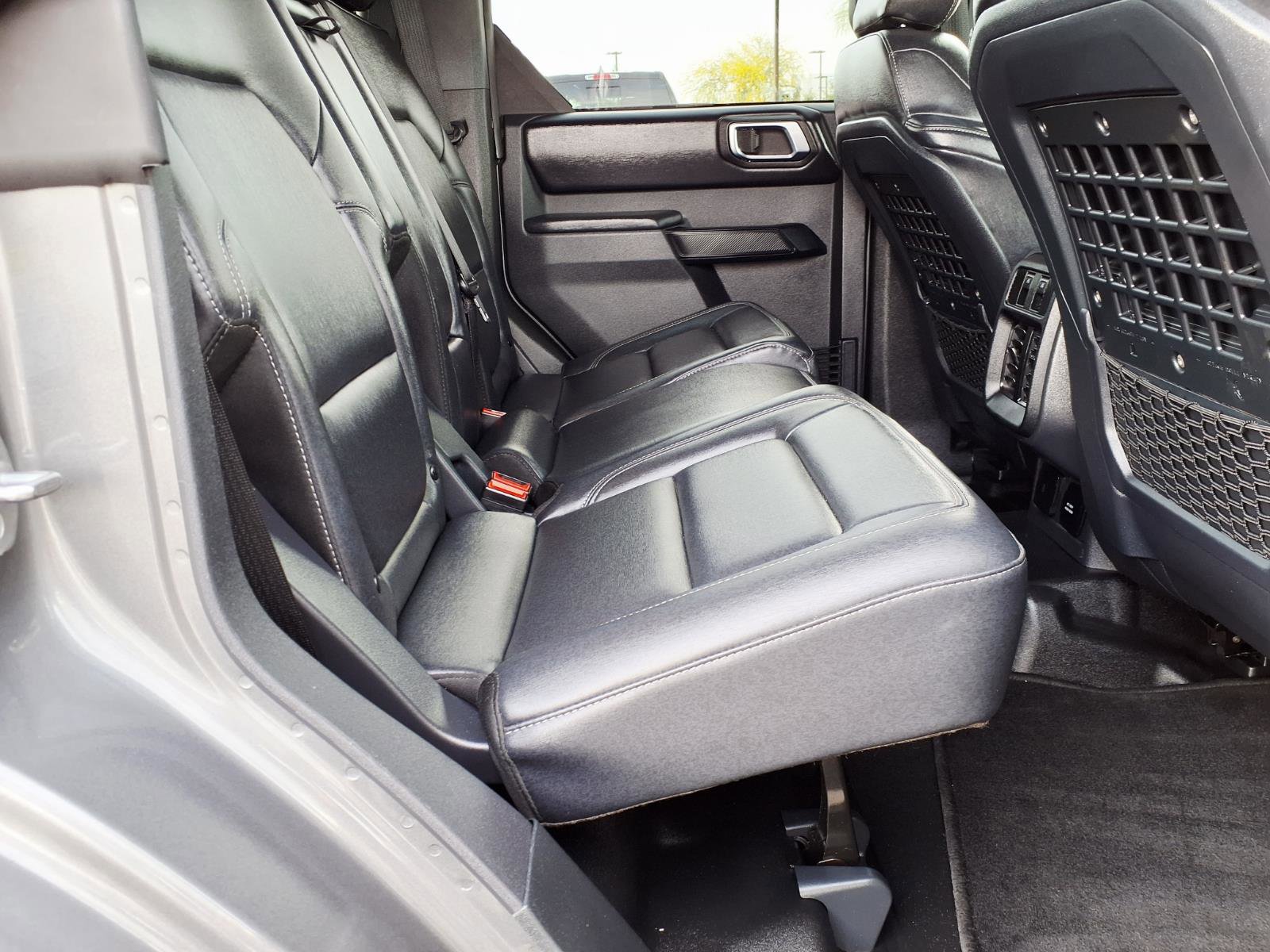 Certified 2025 Ford Bronco Badlands AWD/4WD image 14