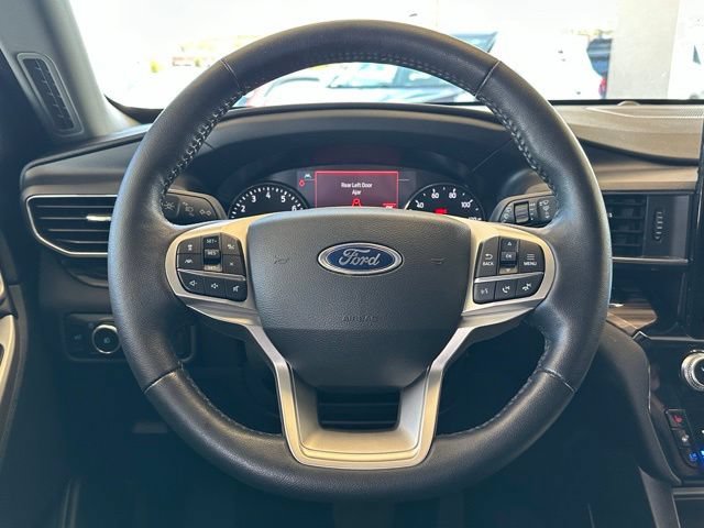 Certified 2024 Ford Explorer Limited w/ Limited Technology Package AWD/4WD image 9