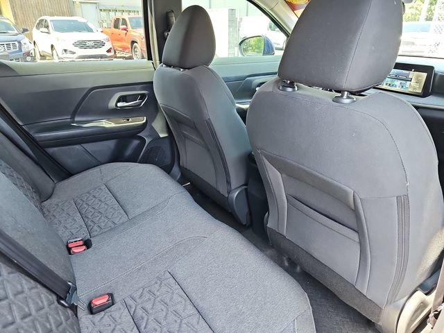 Used 2025 Nissan Kicks SV FWD image 11