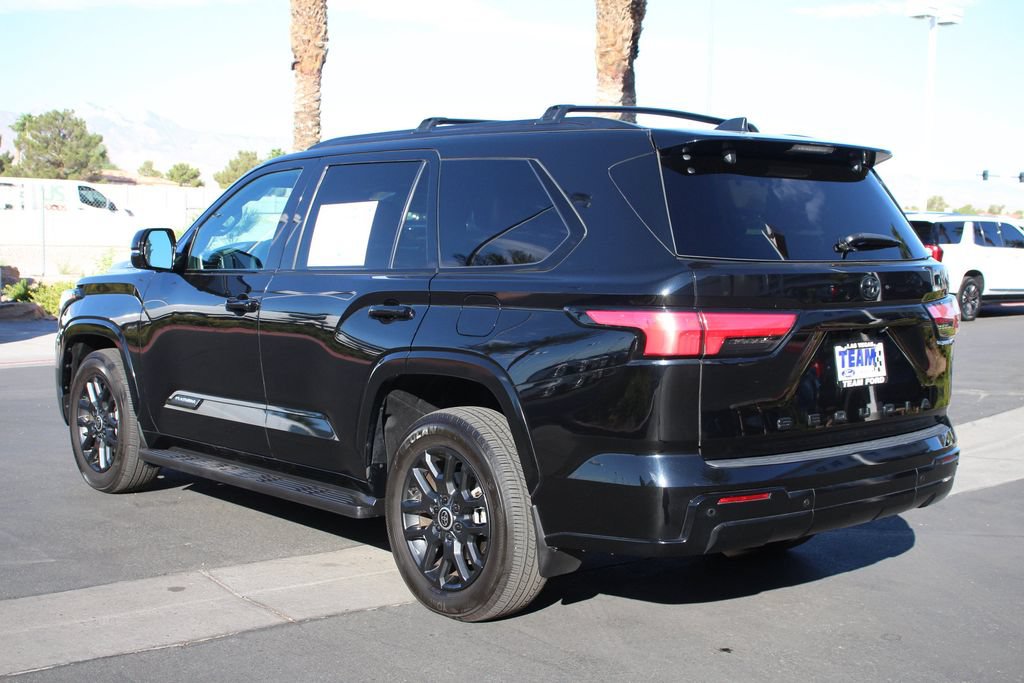 Used 2024 Toyota Sequoia Platinum AWD/4WD image 5