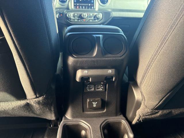 Used 2021 Jeep Wrangler Unlimited Sahara image 27