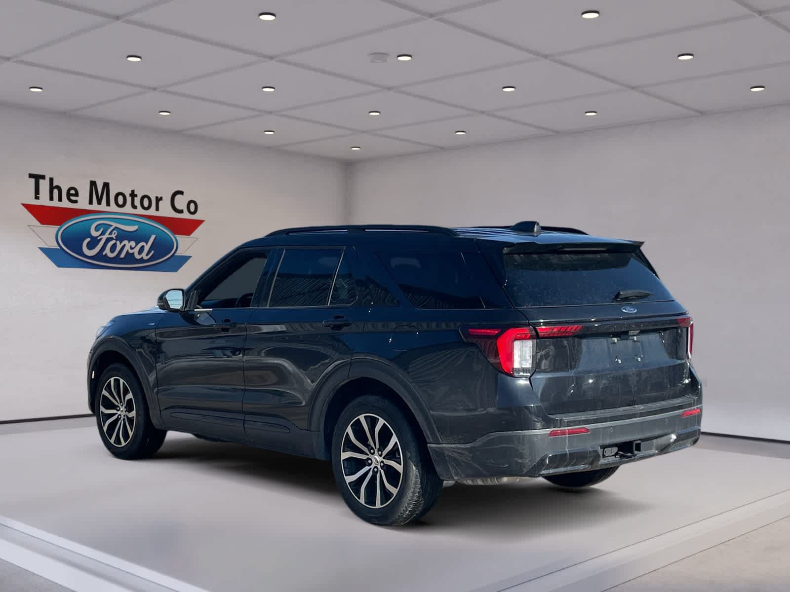 Certified 2025 Ford Explorer ST-Line AWD/4WD image 7