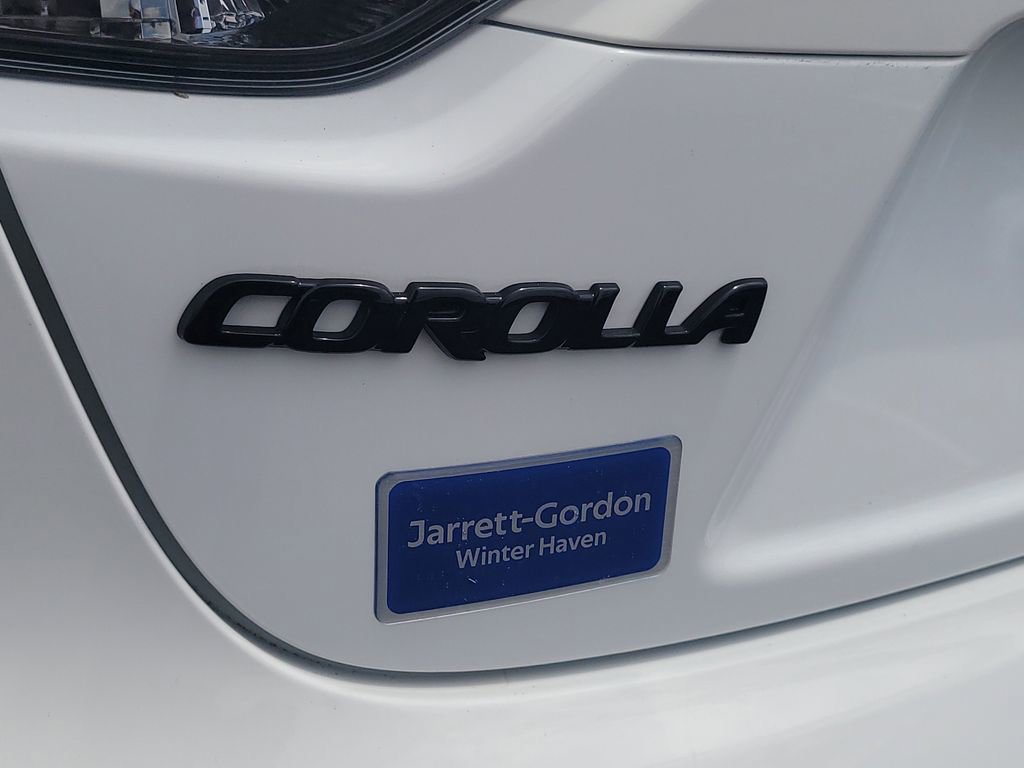 Used 2024 Toyota Corolla SE w/ Convenience Package FWD image 7