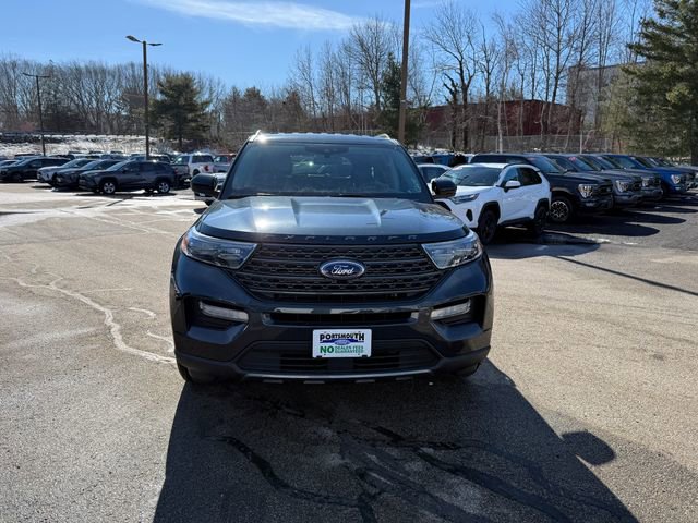 Certified 2022 Ford Explorer XLT w/ Equipment Group 202A image 6