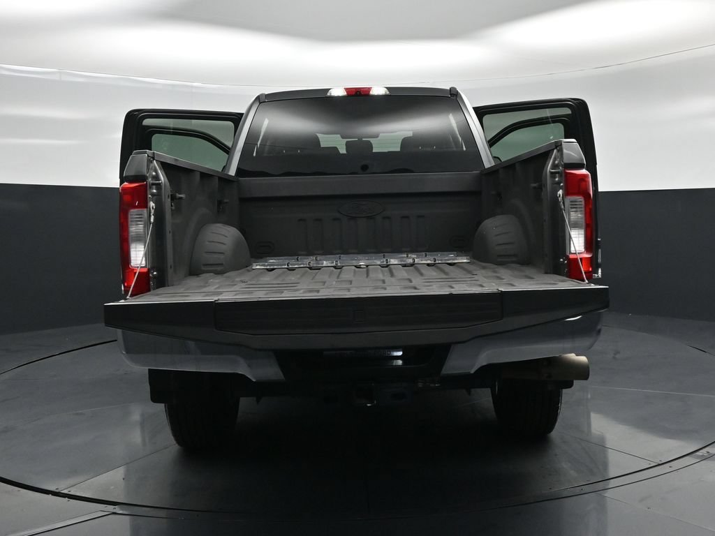 Certified 2019 Ford F250 XL w/ STX Appearance Package AWD/4WD image 27
