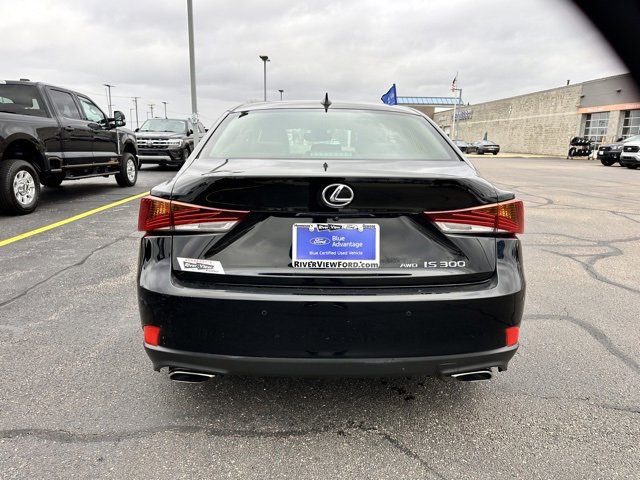 Used 2018 Lexus IS 300 AWD image 5