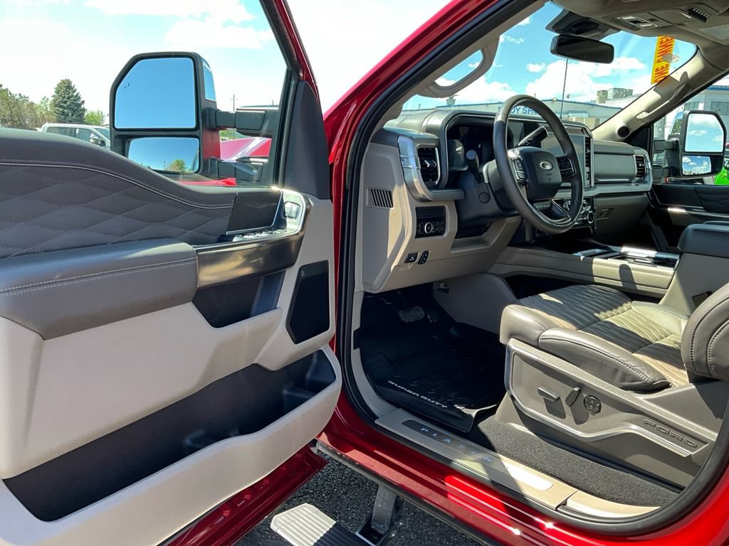 Certified 2025 Ford F350 Platinum w/ Platinum Plus Package AWD/4WD image 17