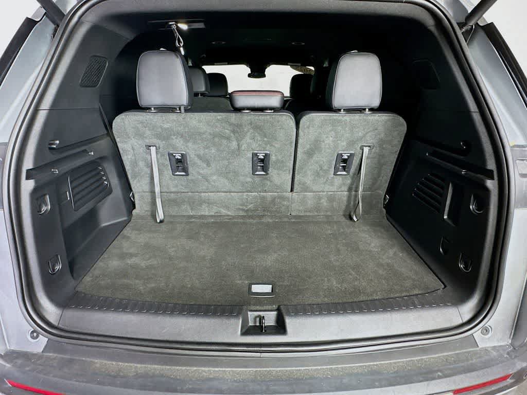 Used 2025 Chevrolet Traverse Z71 AWD/4WD image 21