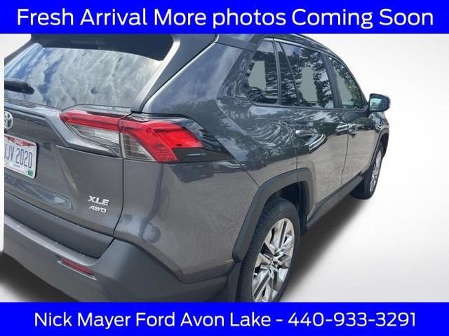 Used 2022 Toyota RAV4 XLE Premium AWD/4WD image 5