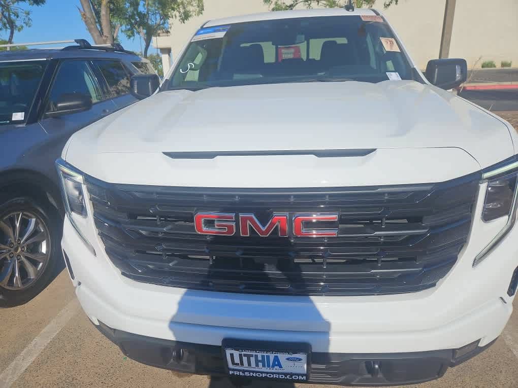 Used 2023 GMC Sierra 1500 Elevation w/ Preferred Package RWD image 4
