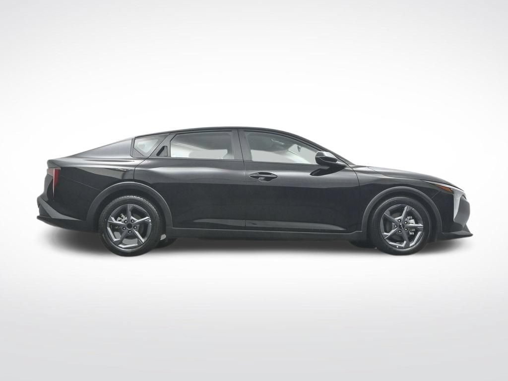 Used 2025 Kia K4 FWD image 34