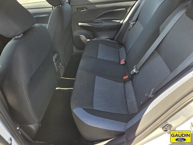 Used 2025 Nissan Versa SV FWD image 12