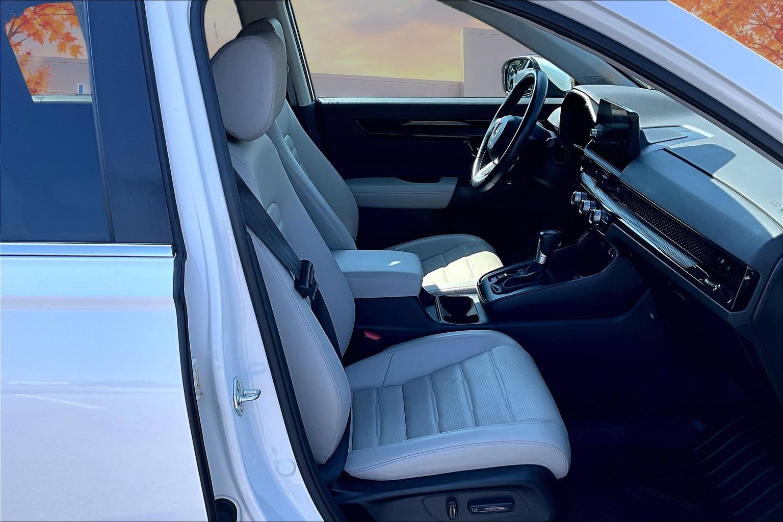 Used 2024 Honda CR-V EX-L image 29