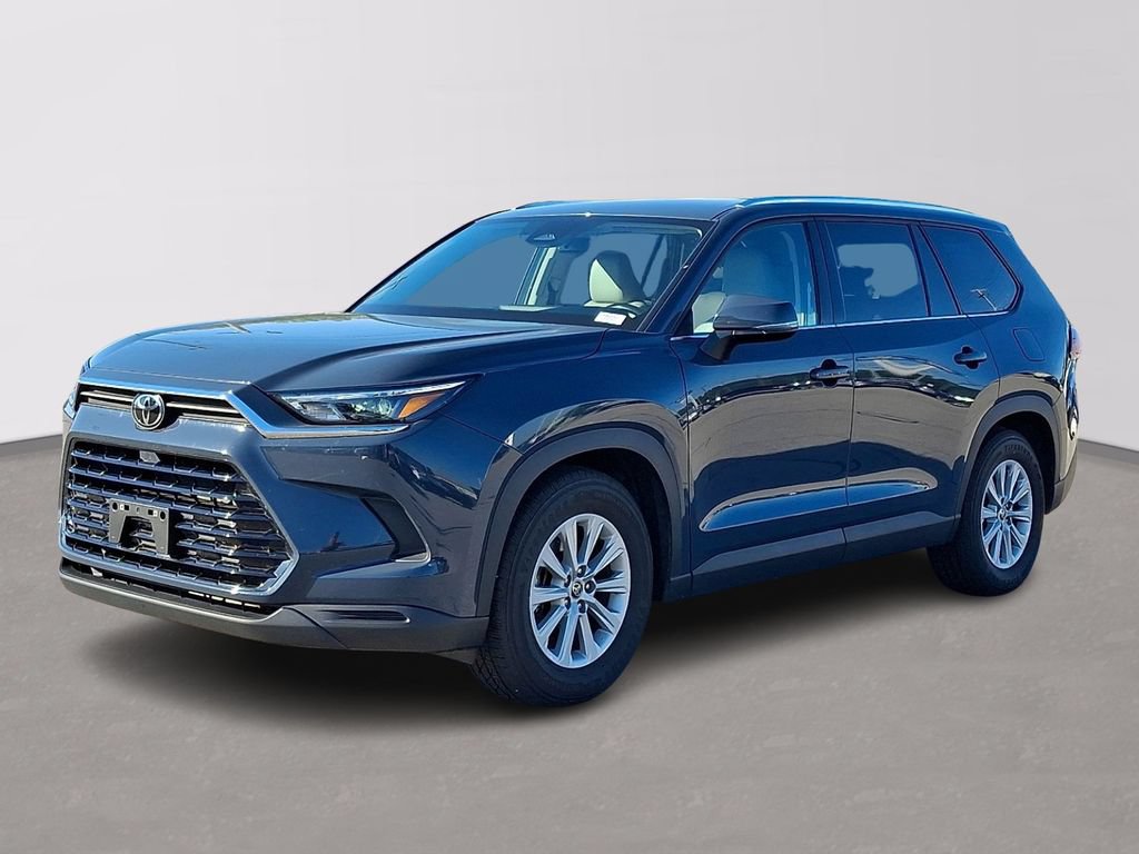Used 2024 Toyota Grand Highlander AWD image 3