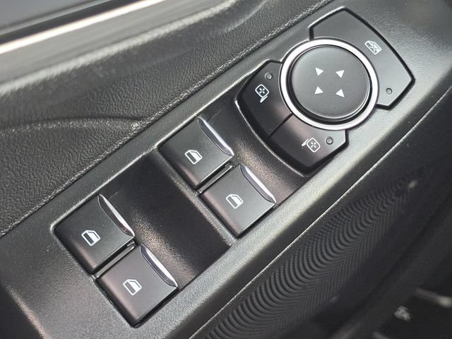 Certified 2025 Ford Escape Platinum AWD/4WD image 29