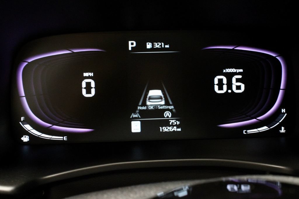 Used 2023 Kia Soul GT-Line FWD image 28
