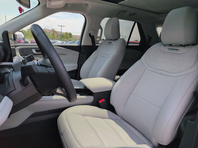 Certified 2026 Ford Explorer Platinum w/ LUX Leather Package AWD/4WD image 29