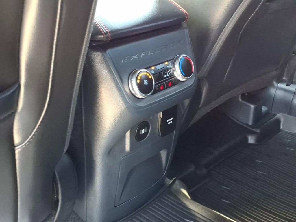 Certified 2025 Ford Explorer ST RWD image 14