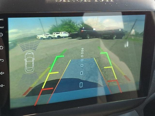 Used 2018 Jeep Renegade Latitude w/ Popular Equipment Group AWD/4WD image 17